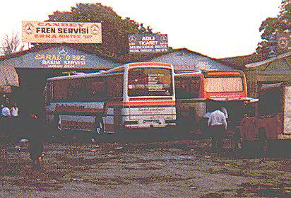 In Istanbul wir din der Werkstatt auch noch echte Handarbeit geleistet (1988) 