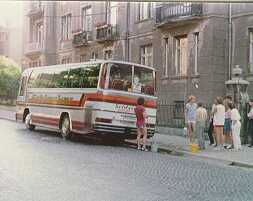 Is er nu sauber oder nich? Die weimarer kennen vielleicht sogar noch die Jugendherberge neben dem Bus.